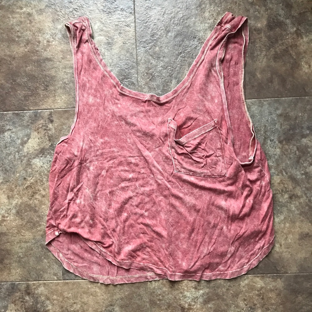 Red cropped loose tank